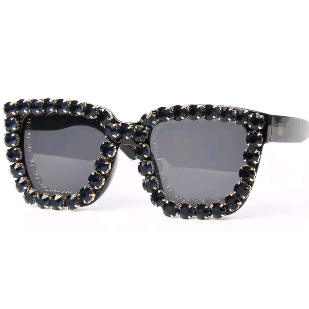 Stunning Black Stone Studded Frame Sunglasses! - Picture 3 of 5